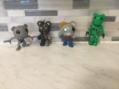 ROBLOX PIGGY FIGURES LOT 3”