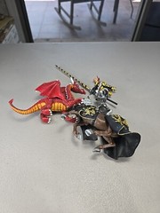 Plastoy Mounted Armored KNIGHT & HORSE & Red Dragon Castle Figure Black Gold