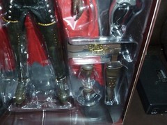 CAPTAIN HARLOCK SPACE PIRATE WITH THRONE OF ARCADIA 12 INCH FIGURE HOT TOYS 2014