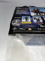 Diamond Universal Studios Monsters Select DRACULA Action Figure * NEW