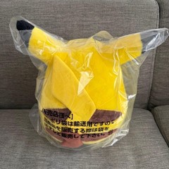 TAKARA TOMY Pokémon 30th Anniversary Welcome Back! Pikachu 1/1 Scale Figure