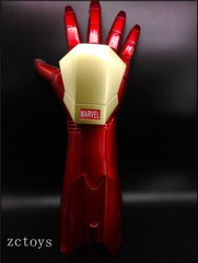 In US 1:1 Iron Man 1 Pair Gloves LED Light Gauntlet Hand Arm Cos Prop Model Toy
