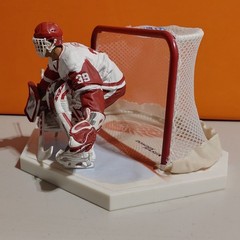 Figurine McFarlane NHL Series 2 Dominik Hasek White Regular Detroit Red Wings