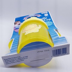 NOS Vintage Sippy Drinking Cup w/ Lid 8 oz Yellow Unisex Spill Proof 6month & up