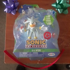 Silver The Hedgehog & Red Ring Accessory | Sonic the Hedgehog 35th Anniversary