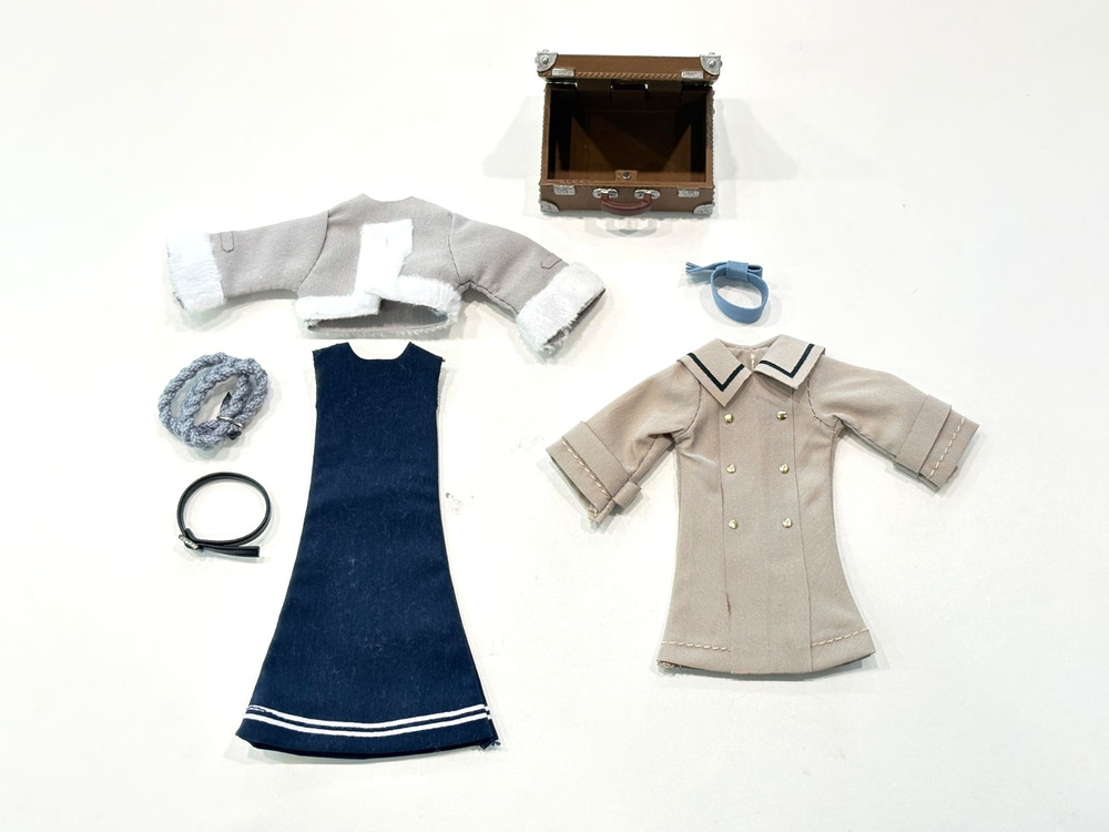SP-FR-2PK: 1/12 custom winter outfits & travel case set for SHF Frieren and Fern