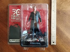 READ* Gentle Giant LTD 2009 Dark Days LLC 30 Days Of Night Marlow Action Figure