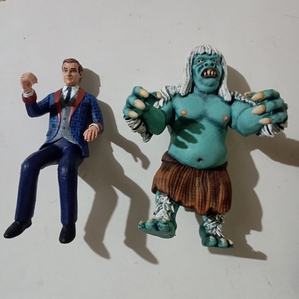 H.G. Wells’ George time traveler and Morlock For Time Machine 1/12 scale