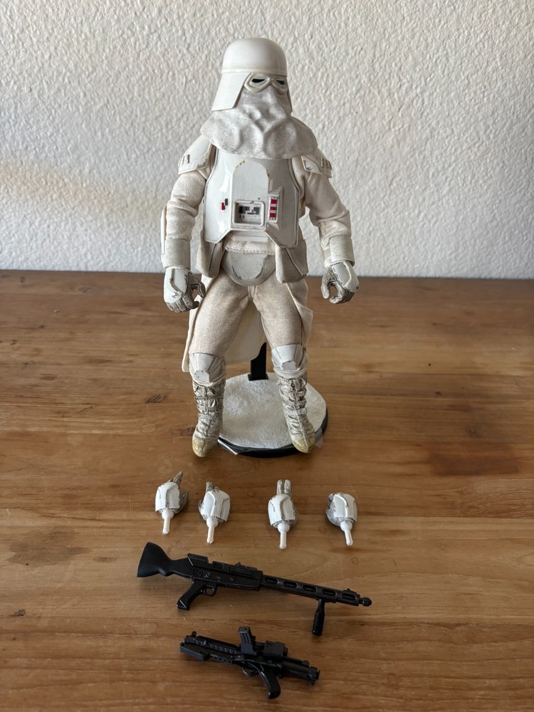 Star Wars Sideshow Collectibles Snow Trooper 1/6 Scale Figure