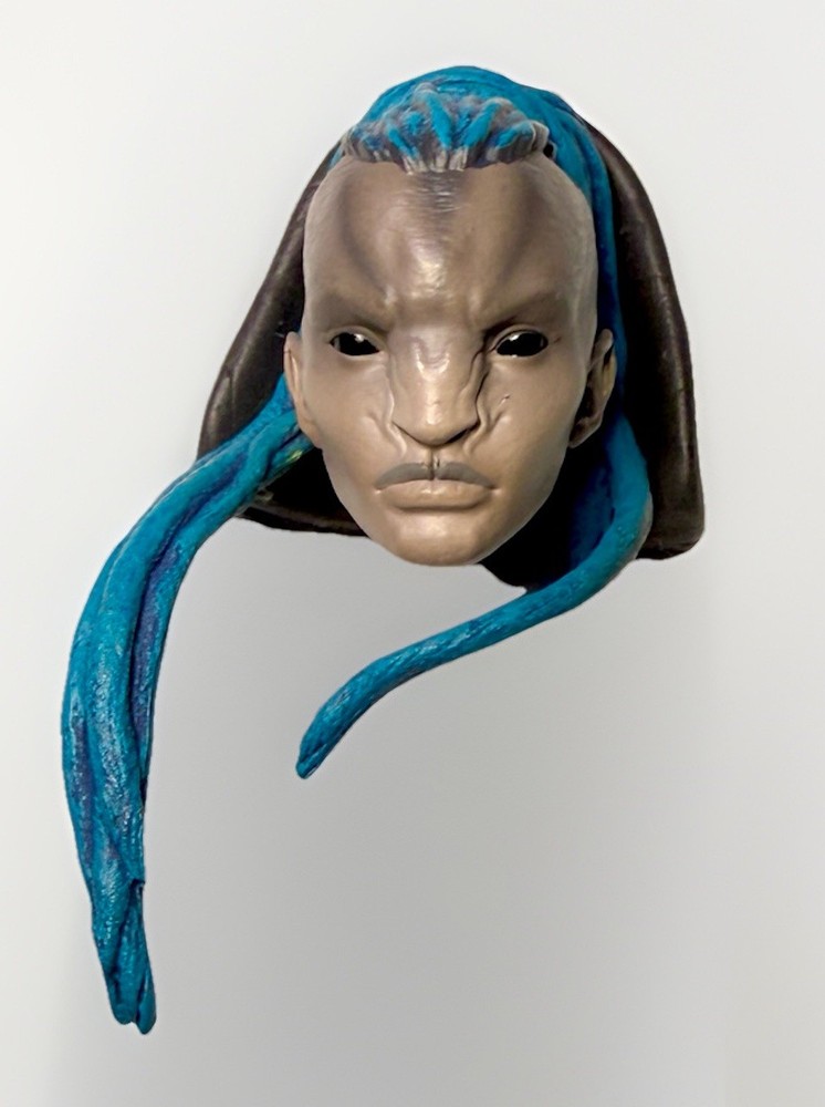 Mythic Cosmic Legions Kurnn Ray Alien Head Female Custom Figure Fodder