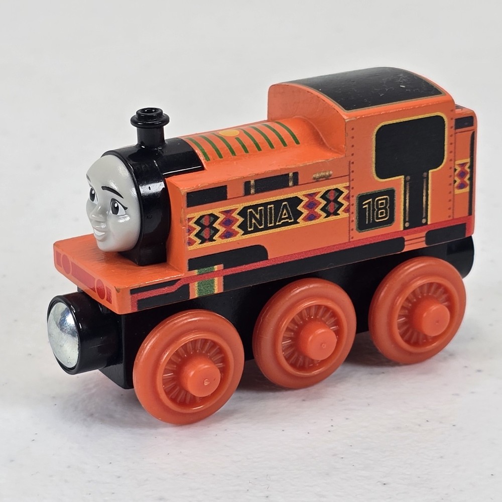 Thomas & Friends Wooden Railway Train Engine Nia