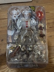 Hot Toys IT Chapter Two – Pennywise 1/6th Scale Collectible Figure MMS555 READ