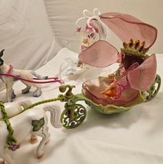 Schleich Bayala Ice Sleigh w/ Ki-Kuki Ice Cat & Elf Carriage w/ Fairies & Horse