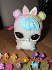 HATCHIMALS COLLECTIBLES LOT OF 35 FIGURES, LOL Bank Preowned And Keychain