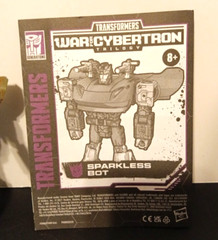 SPARKLESS BOT Transformers WFC Netflix Siege Kingdom Deluxe Class COMPLETE