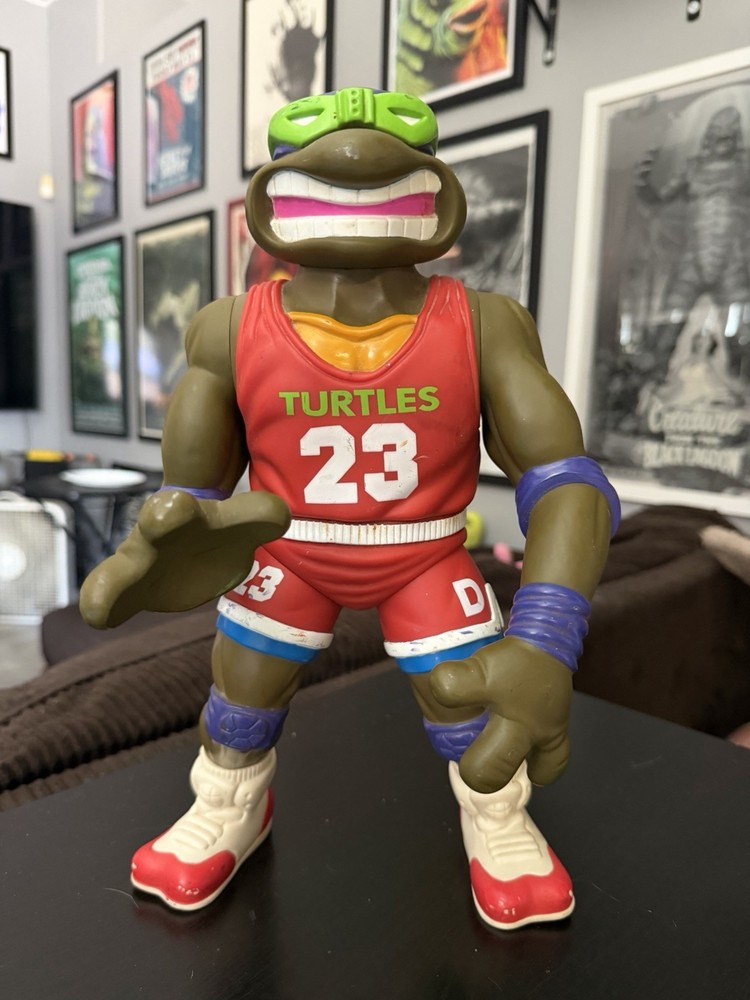 13″ TMNT Turtles Giant Slam Dunkin Don Donatello MJ #23 Basketball Mirage 1992