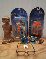 E.T. Extra Terrestrial 15 Years Of Elliott On Bike Rare 3 Figures And A Statue