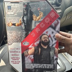 WWE Ultimate Edition Jacob Fatu Collector’s Edition Figure w/ Extra Hands Head