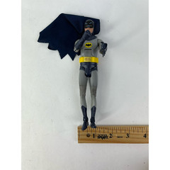 Mattel Batman DC Comics Action Figure Gray Black Cape Yellow Belt Plastic 6.5 In