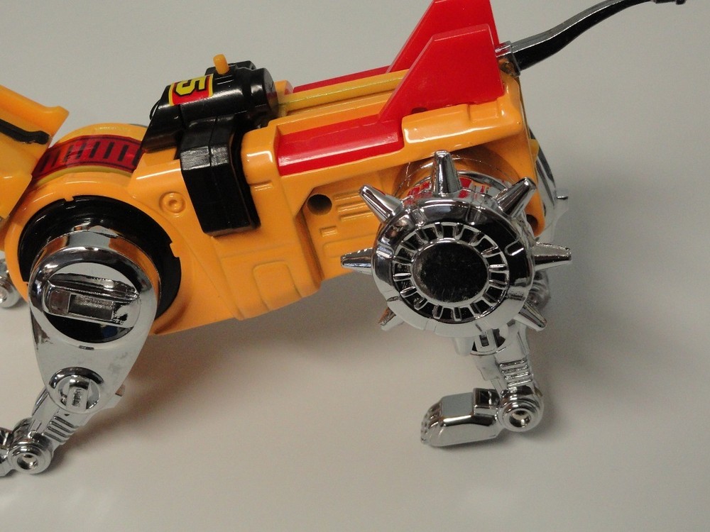 Original 1981 Voltron GB36 GB-36 Y&K Japan Yellow Lion Spike Weapon Go Lion D