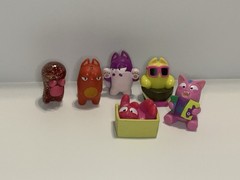 Lost Kitties Collectible Toy Figures Lot Of 7 Cat Figures