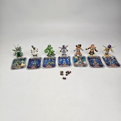 Medabots Action Figure Lot 7 Hasbro Takara Tomy 2.5” Mini Figures With Cards