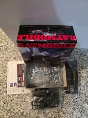The Batmobile 1966 1:25 POLAR LIGHTS Model Kit MIB NEW Unbuilt