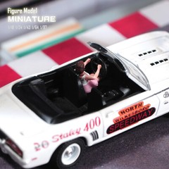 1/18 1/24 1/64 1/87 Miniatures Vest Skirt Driver Girl Scene Figures For Car Toys