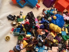 LOT OF 20+LBS OF ROBLOX FIGURES PARTS & PIECES-free shipping