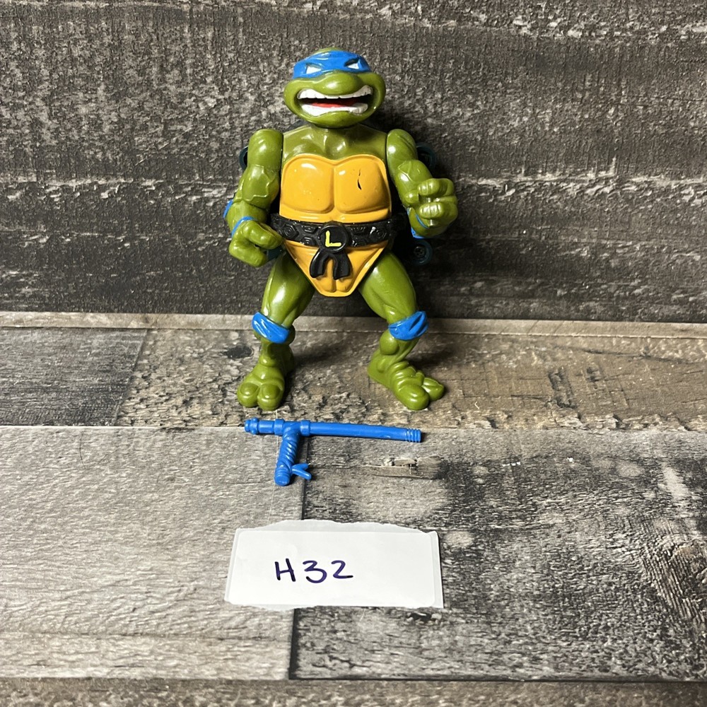 1991 Leonardo Talkin’ Leo Teenage Mutant Ninja Turtles TMNT Playmate Vintage