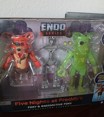 FNAF FIVE NIGHTS AT FREDDY’S Endo-01 Classic Foxy & Radioactive Foxy Figure NEW