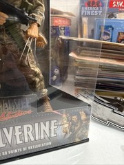 Marvel Studios 12″ Collector’s Edition Army Wolverine 2002 Toy Biz Box Damage