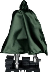 McFarlane Toys – Marvel – Doctor Doom 1:6th Scale Collectible (Doctor Doom #1) [