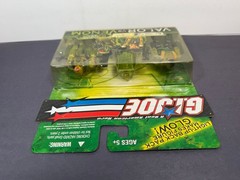 GI Joe Valor vs Venom TUNNEL RAT ELECTRIC E.E.L. EEL 3.75″ Action Figure 2 Pack