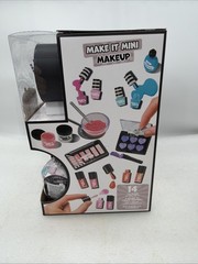 MGA’s Mini Verse Make It Mini Makeup Series 1 – NEW Lot Of 8 Plus Display