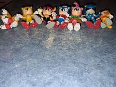 Jakks Pacific Sonic Figure lot 2.5in (7 figures) All In Mint Condition!