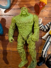 VINTAGE 1980s 1990s 27 ACTION FIGURE LOT MARVEL DC SWAMP THING POWER RANGERS ETC