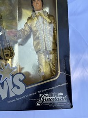 Elvis Presley Graceland 12 in Action Figure w/ Guitar Mic 1984 with souvenir cup