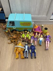 Scooby-Doo 2001-2004 Hanna Barbera Collectible Figures And Vehicle