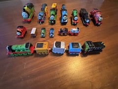 Lot Of Thomas The Train Mixed Cars Die Cast and Plastic Various Sizes *See Pic