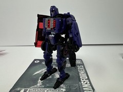 Hasbro Takara Tomy Transformers Legacy Evolution Shadow Striker – Deluxe Class