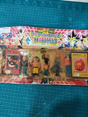 Vintage Bootleg Rare Yugioh toys figure & card Dungeon Dice Monsters Yugi Oh!
