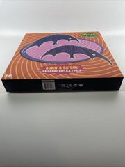 Batman (1966 TV Show) – Prop Replica – Batgirl & Robin Batarangs 2 Pack
