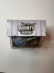Star Wars The Mandalorian Bounty Collection THE CHILD In Blanket New Damage Pack