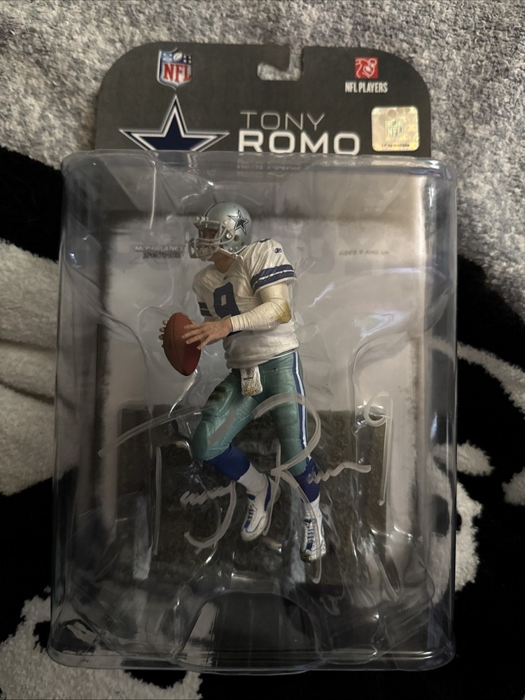 Dallas Cowboys McFarlane NFL Wave 1 Figure | Tony Romo 2 AUTOGRAPHED