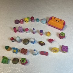 Mini Shopkins lot of 30 mini figures mixed series plus accessories