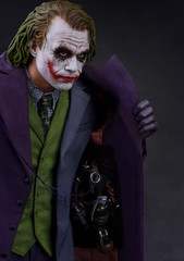 Queen Studios DC Batman: The Dark Knight Heath Ledger Joker