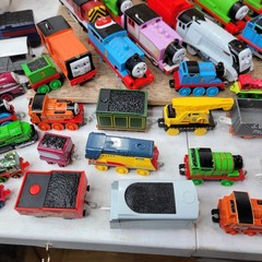 Huge Thomas & Friends Trains Lot Die Cast & Plastic Engines Cars Coaches