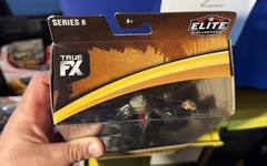 WWE Wrestling Mattel Elite Legends Series 8 The Ultimate Warrior Figure Suited