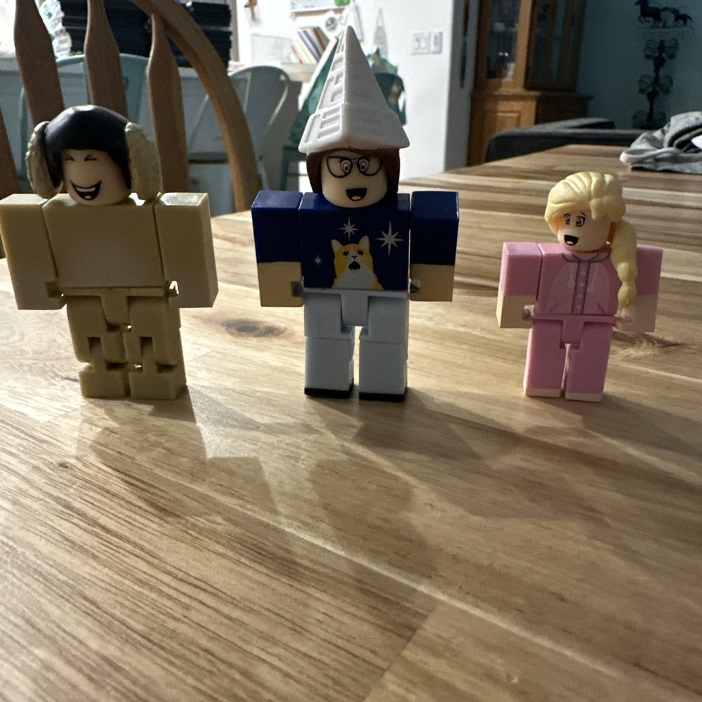 Official Roblox Jazwares Mini Figure Lot of 3 Assorted Avatar Toys No Codes